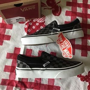 New! Classic slip on checkered vans size 12.5